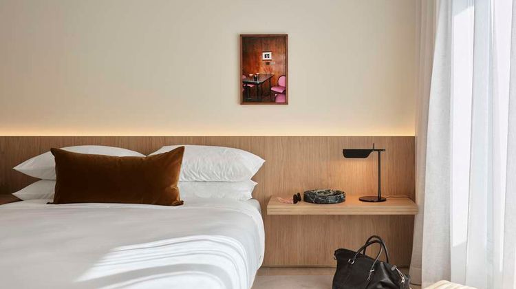 Oxford House Room