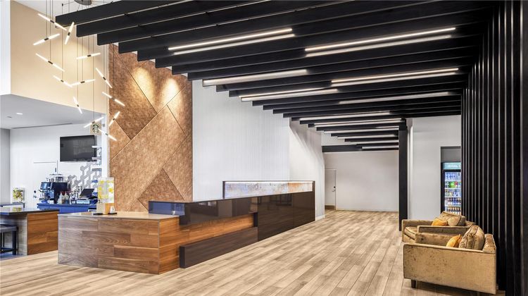 Hyatt Place Houston Medical Center Lobby