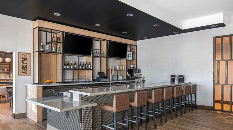 Hyatt Place Newark Silicon Valley Restaurant