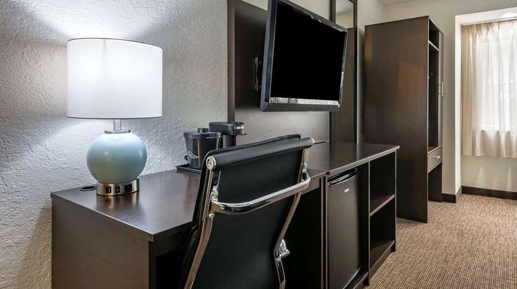 Sleep Inn Jacksonville Airport Suite