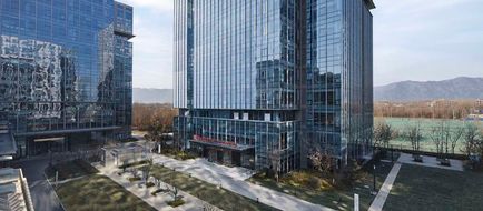 Hilton Garden Inn Beijing Haidian Exterior