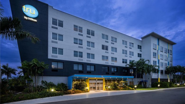 <b>Tru by Hilton Miramar Exterior</b>. Images powered by <a href="https://iceportal.shijigroup.com/" title="IcePortal" target="_blank">IcePortal</a>.