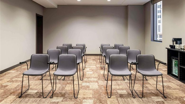 <b>Ibis Doha Meeting</b>. Images powered by <a href="https://iceportal.shijigroup.com/" title="IcePortal" target="_blank">IcePortal</a>.