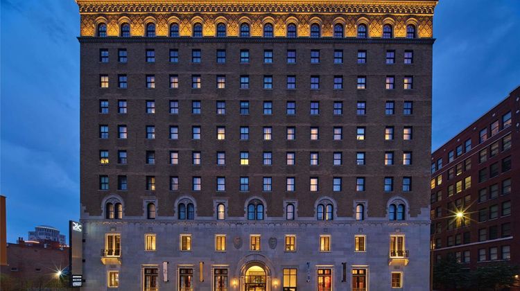 21c Museum Hotel St Louis Exterior