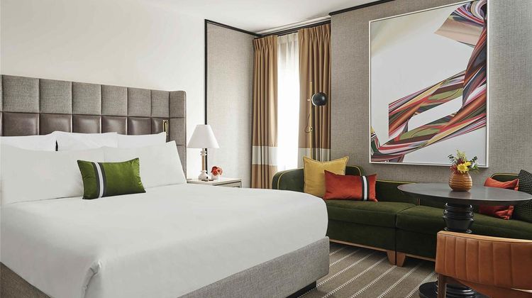 21c Museum Hotel St Louis Room