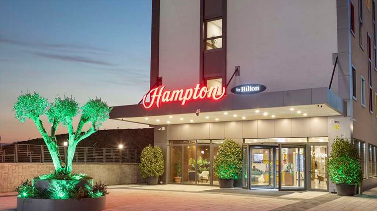 Hampton by Hilton Istanbul Arnavutkoy Exterior