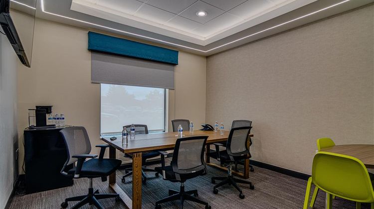 Home2 Stes by Hilton Bolingbrook Chicago Meeting