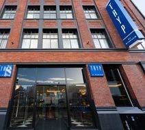 Tryp by Wyndham Wellington Tory St Exterior
