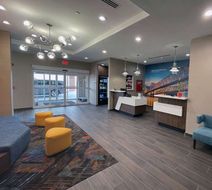 Hawthorn Suites by Wyndham Sulphur Lobby