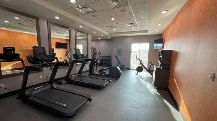 Hawthorn Suites by Wyndham Sulphur Health