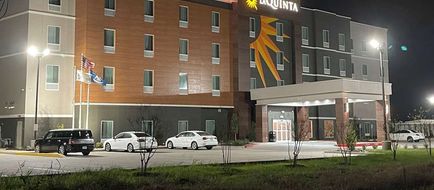 Hawthorn Suites by Wyndham Sulphur Exterior