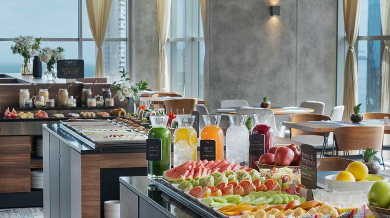 <b>NH Iquique Pacifico Restaurant</b>. Images powered by <a href="https://iceportal.shijigroup.com/" title="IcePortal" target="_blank">IcePortal</a>.