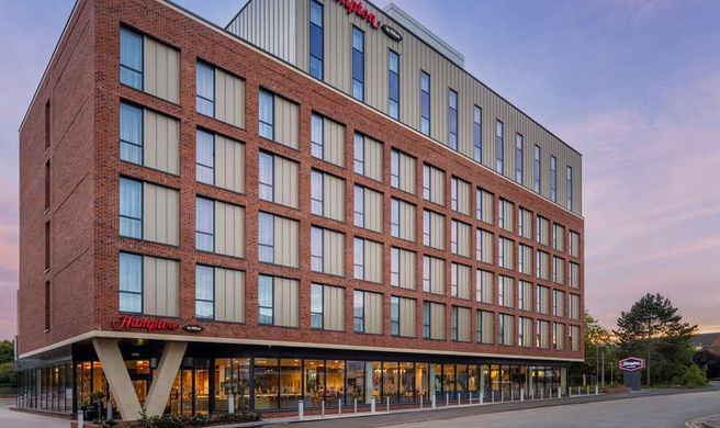 Hampton by Hilton Nuneaton Exterior
