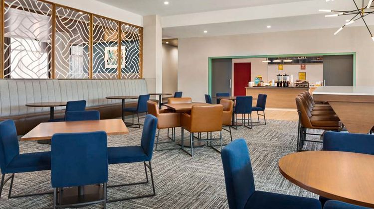 Hampton Inn & Suites San Mateo Restaurant