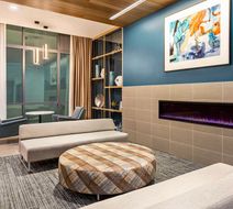 Hampton Inn & Suites San Mateo Lobby