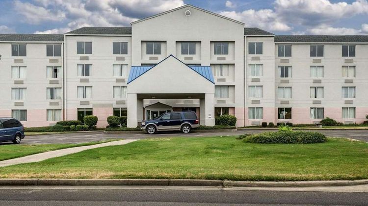 Rodeway Inn Greeneville Downtown Exterior
