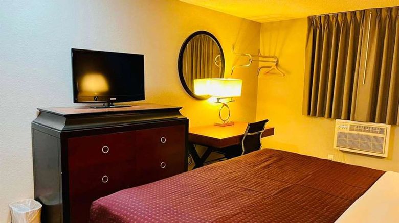 <b>Super 8 by Wyndham Benton Harbor Room</b>. Images powered by <a href="https://iceportal.shijigroup.com/" title="IcePortal" target="_blank">IcePortal</a>.