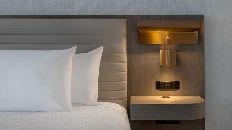 Hampton Inn by Hilton Winnipeg Downtown Room