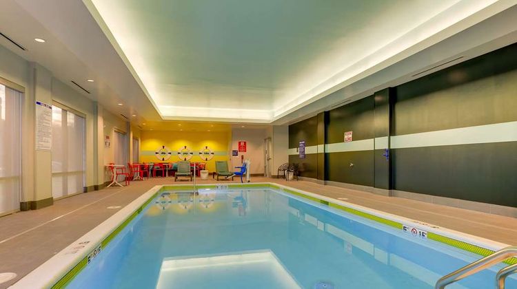Tru by Hilton Smithfield I-95 Pool