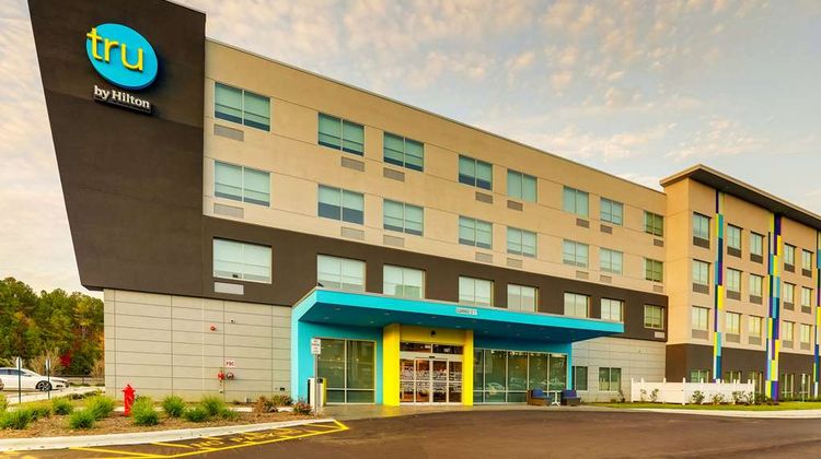 Tru by Hilton Smithfield I-95 Exterior