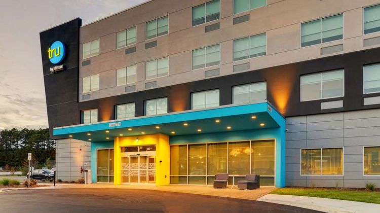 Tru by Hilton Smithfield I-95 Exterior