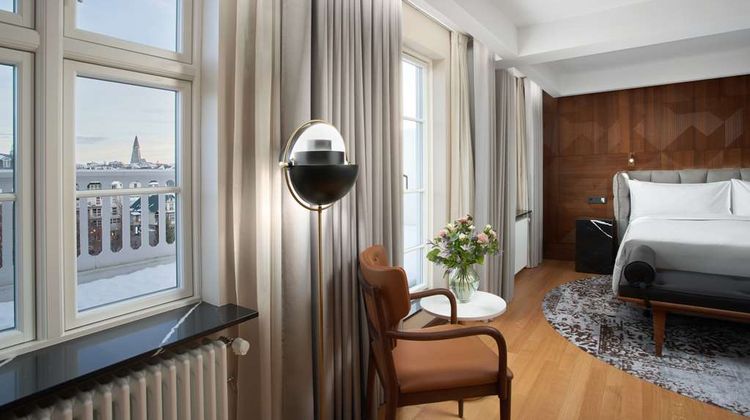 Iceland Parliament Hotel, Curio Hilton Room