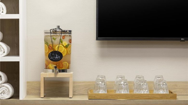 <b>Hilton Garden Inn Paris La Villette Health</b>. Images powered by <a href="https://iceportal.shijigroup.com/" title="IcePortal" target="_blank">IcePortal</a>.