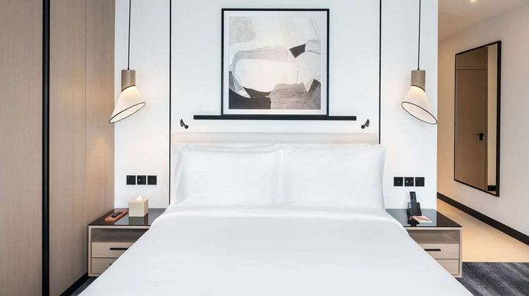 Marina View Hotel Suite
