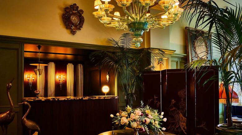 <b>Siren Hotel Lobby</b>. Images powered by <a href="https://iceportal.shijigroup.com/" title="IcePortal" target="_blank">IcePortal</a>.