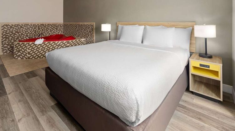 Days Inn by Wyndham Jackson Suite