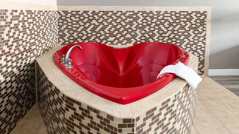 <b>Days Inn by Wyndham Jackson Suite</b>. Images powered by <a href="https://iceportal.shijigroup.com/" title="IcePortal" target="_blank">IcePortal</a>.