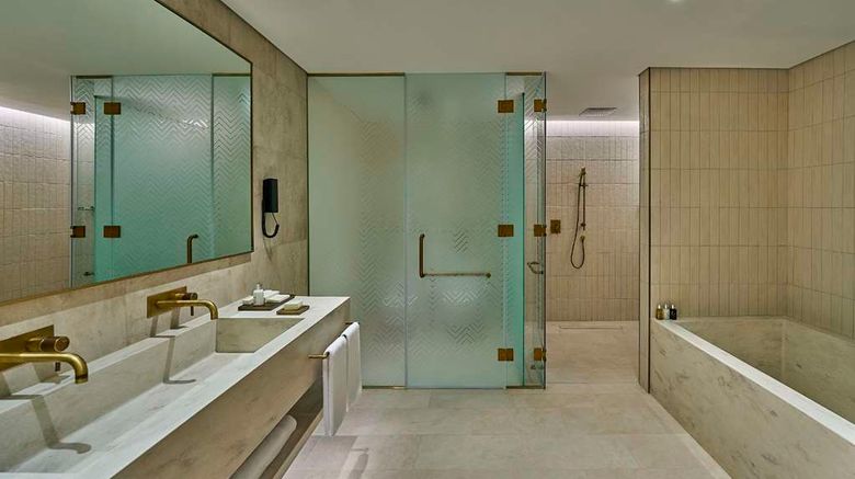 <b>Erth Aub Dhabi Room</b>. Images powered by <a href="https://iceportal.shijigroup.com/" title="IcePortal" target="_blank">IcePortal</a>.