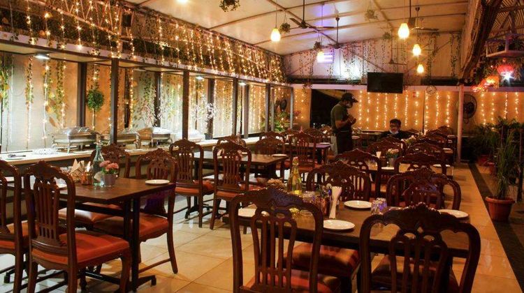 The Emerald - Hotel & Executive Apts Restaurant