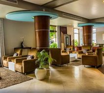 Peninsula Hotel Lobby