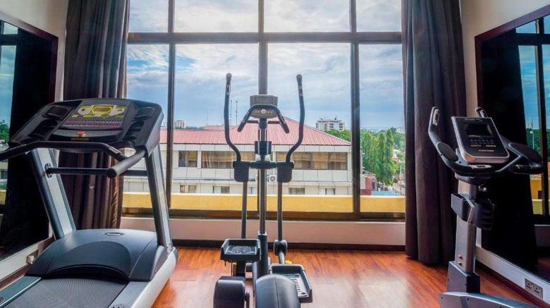 <b>Peninsula Hotel Health</b>. Images powered by <a href="https://iceportal.shijigroup.com/" title="IcePortal" target="_blank">IcePortal</a>.