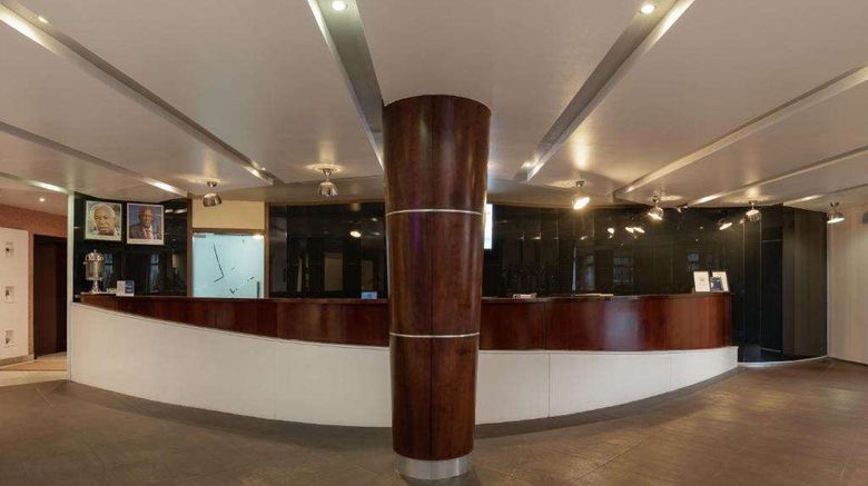 <b>Peninsula Hotel Lobby</b>. Images powered by <a href="https://iceportal.shijigroup.com/" title="IcePortal" target="_blank">IcePortal</a>.