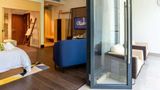 <b>The Quorum Room</b>. Images powered by <a href="https://iceportal.shijigroup.com/" title="IcePortal" target="_blank">IcePortal</a>.
