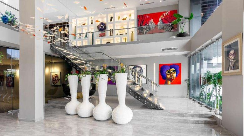 <b>The Art Hotel Lobby</b>. Images powered by <a href="https://iceportal.shijigroup.com/" title="IcePortal" target="_blank">IcePortal</a>.