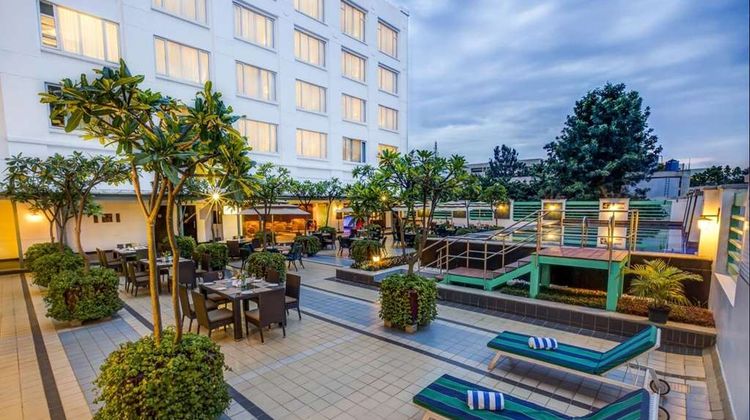 Hotel Radha Regent Bangalore Exterior