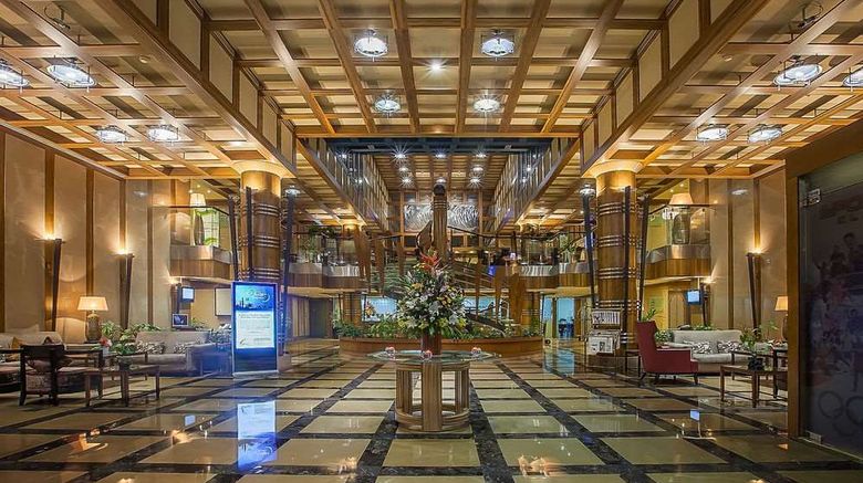 <b>Capitol Hotel Lobby</b>. Images powered by <a href="https://iceportal.shijigroup.com/" title="IcePortal" target="_blank">IcePortal</a>.