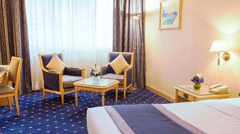 <b>Capitol Hotel Room</b>. Images powered by <a href="https://iceportal.shijigroup.com/" title="IcePortal" target="_blank">IcePortal</a>.