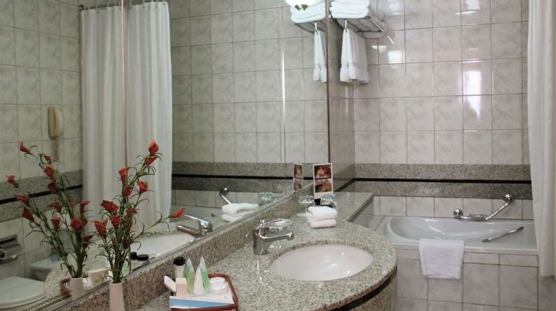 <b>Capitol Hotel Room</b>. Images powered by <a href="https://iceportal.shijigroup.com/" title="IcePortal" target="_blank">IcePortal</a>.