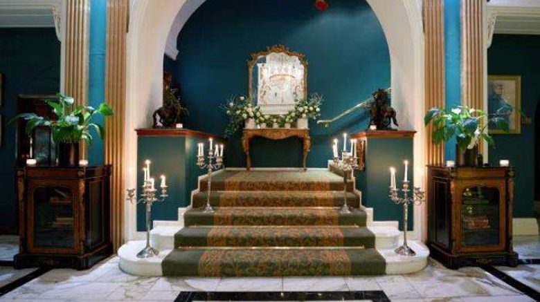 <b>Imperial Hotel Cork Lobby</b>. Images powered by <a href="https://iceportal.shijigroup.com/" title="IcePortal" target="_blank">IcePortal</a>.