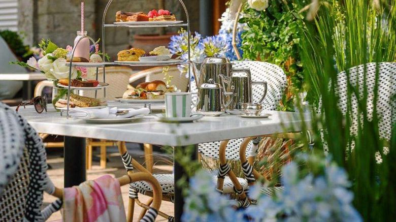 <b>Newpark Hotel Restaurant</b>. Images powered by <a href="https://iceportal.shijigroup.com/" title="IcePortal" target="_blank">IcePortal</a>.