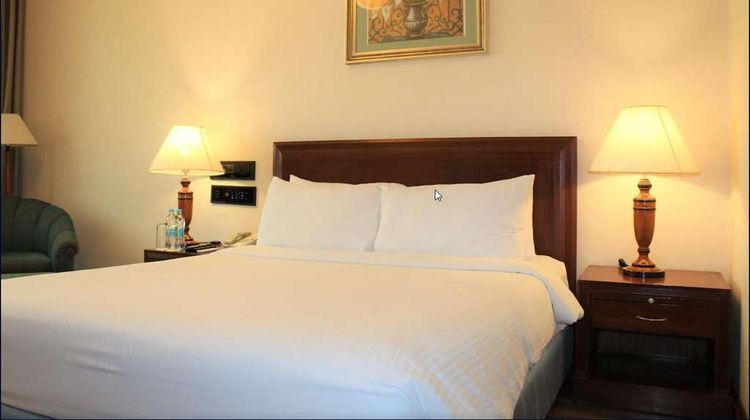 The Accord Metropolitan Room
