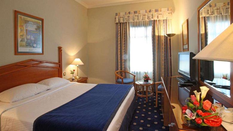 <b>Seaview Hotel Room</b>. Images powered by <a href="https://iceportal.shijigroup.com/" title="IcePortal" target="_blank">IcePortal</a>.