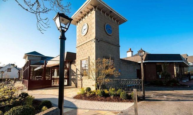 Treacys West County Hotel Exterior