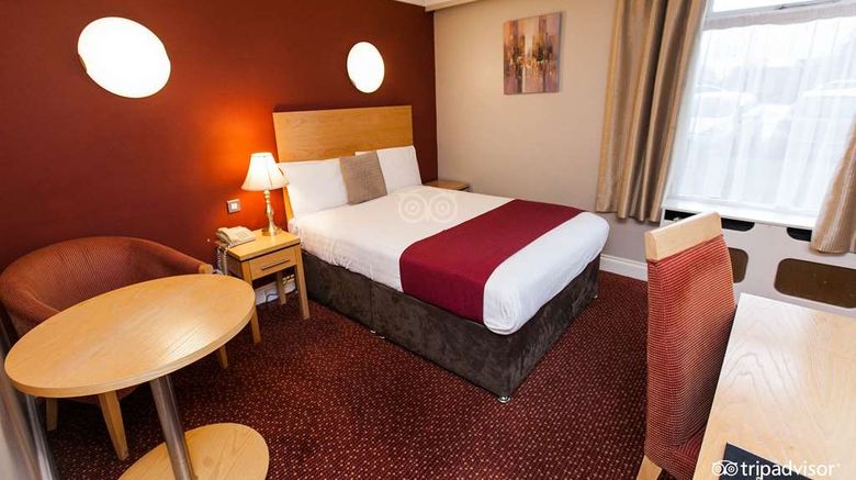 <b>Treacys West County Hotel Room</b>. Images powered by <a href="https://iceportal.shijigroup.com/" title="IcePortal" target="_blank">IcePortal</a>.