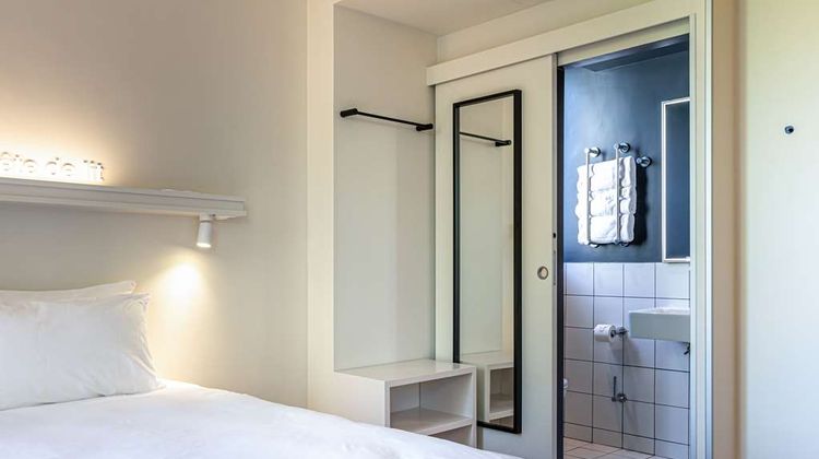 Graphik Montparnasse Hotel Room