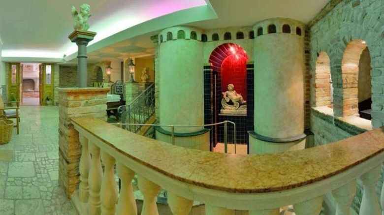 <b>Ringhotel Alpenhof Spa</b>. Images powered by <a href="https://iceportal.shijigroup.com/" title="IcePortal" target="_blank">IcePortal</a>.